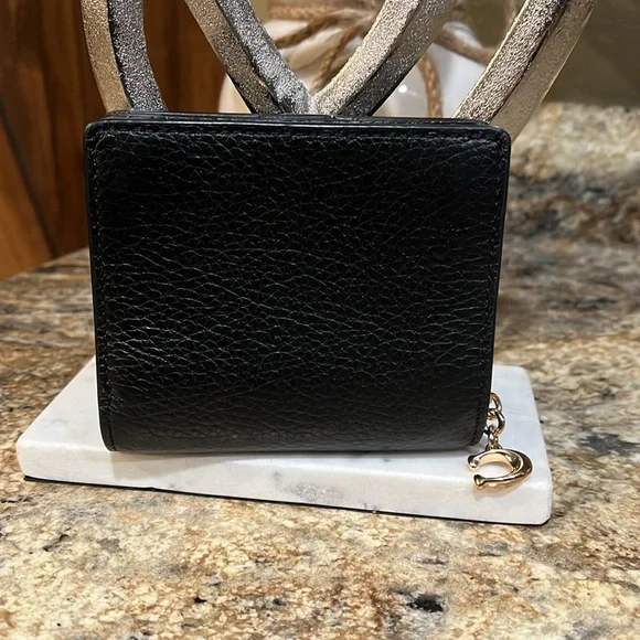 COACH NWT SNAP WALLET